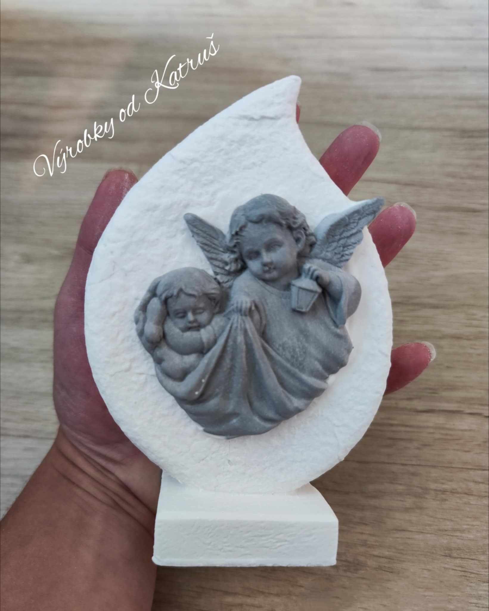 Andělíčci v kapce - krásná velká dekorace na hrob