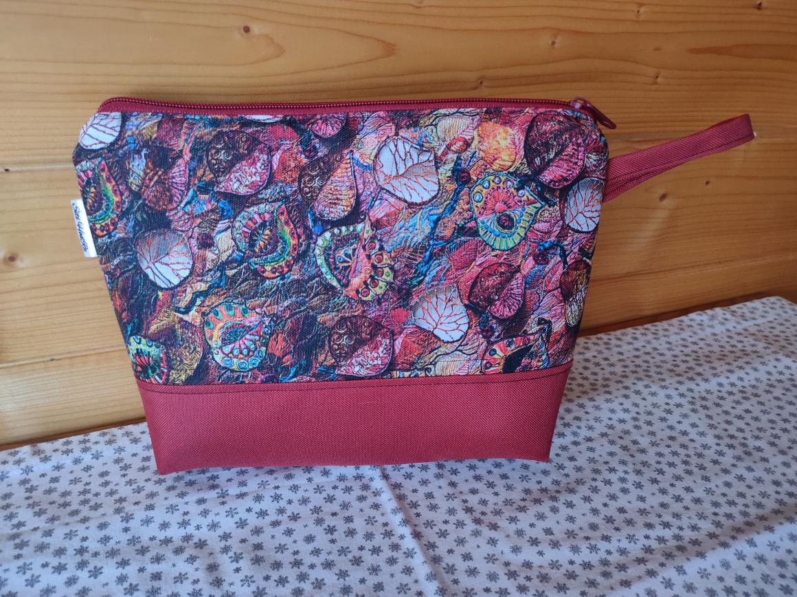 Kosmetická taštička - vínovomodrá